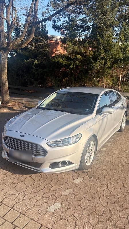 Gebraucht Ford Mondeo Titanium 163 PS (119 kW) 2017 Silber Limousine
