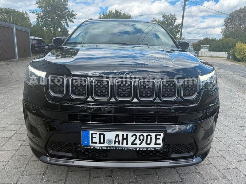 Gebraucht Jeep Compass 241 PS (177 kW) 2023 Black clear coat SUV