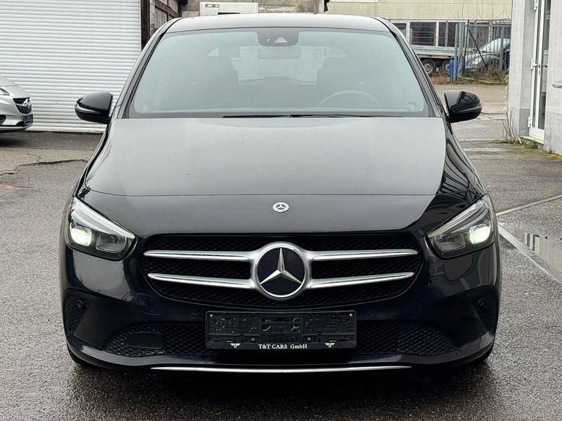 Gebraucht Mercedes B200 150 PS (110 kW) 2020 Schwarz Van / Kleinbus