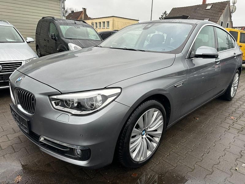 Grau Gebraucht 2017 BMW 530 Gran Turismo Luxury Line Limousine | 22.000 € (Etwas zu teuer) - Bild 1/4