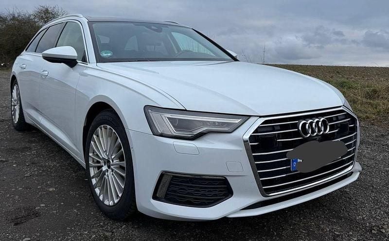 Weiß Gebraucht 2021 Audi A6 Ambiente Kombi | 27.600 € (Guter Preis) - Bild 1/4
