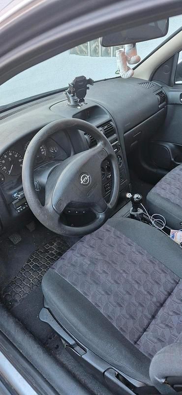 Gebraucht Opel Astra 126 PS (92 kW) 2002 Silber Coupé