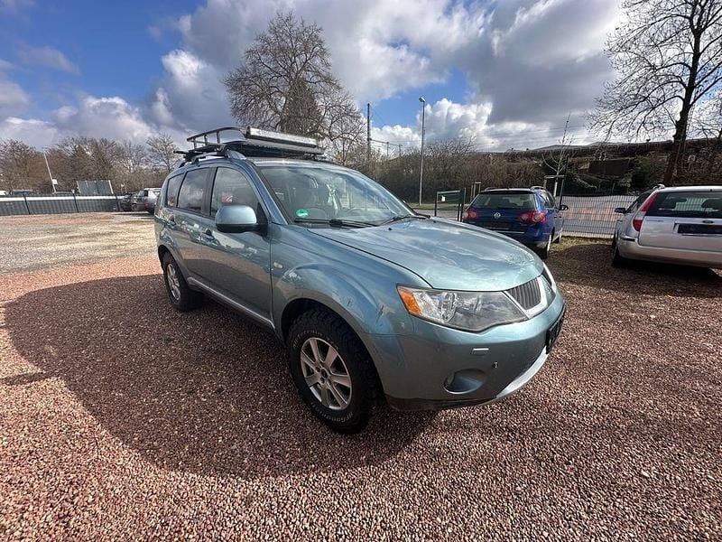 Gebraucht Mitsubishi Outlander Intense 140 PS (102 kW) 2007 Silber SUV