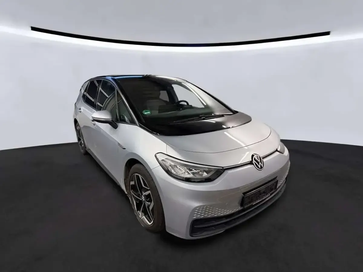 Gebraucht VW ID.3 Pro Performance 150 kW (204 PS) 2022 Scale silver metallic Kleinwagen