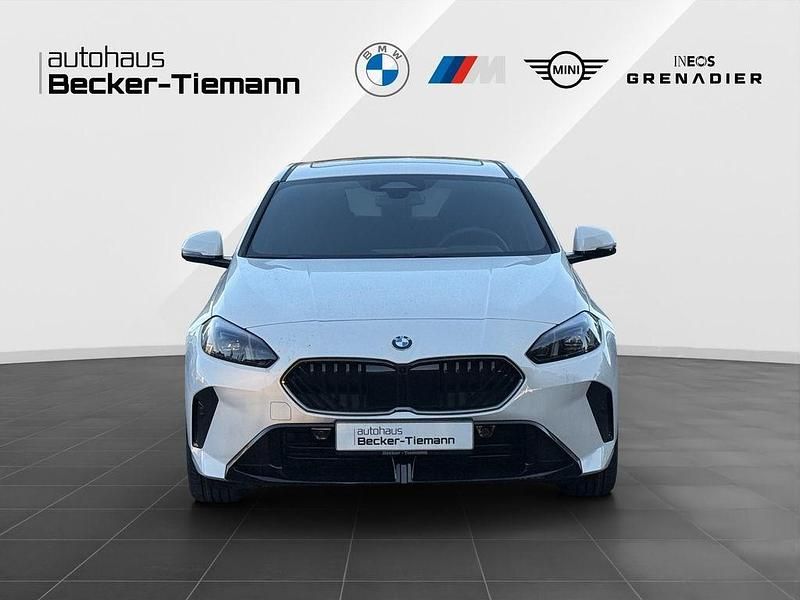Neu BMW 120 Exclusive 170 PS (125 kW) 2025 Weiß Kleinwagen