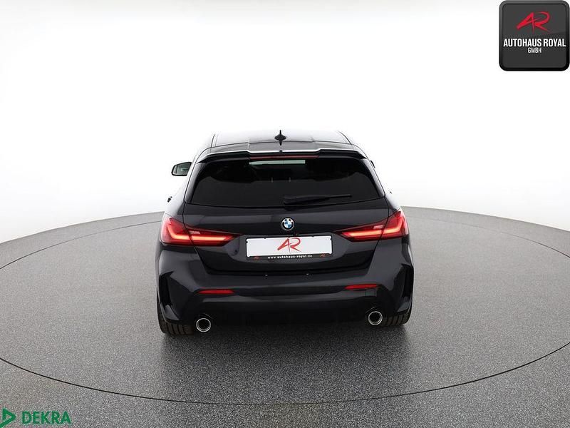 Gebraucht BMW 120 M Sport 190 PS (139 kW) 2022 Saphirschwarz Kleinwagen