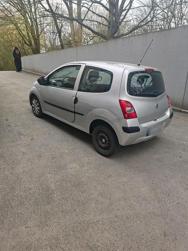Gebraucht Renault Twingo 58 PS (42 kW) 2008 Silber Kleinwagen