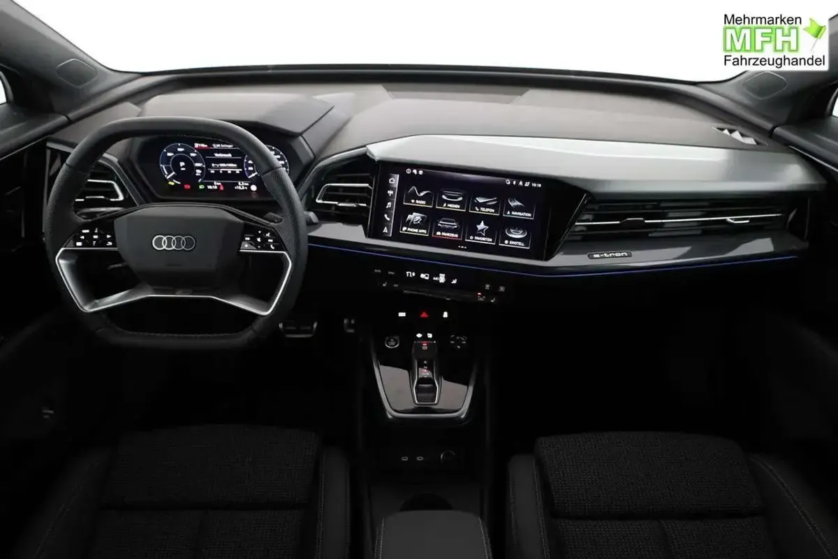 Nowe Audi Q4 e-tron Basis 210 kW (286 KM) 2026 Czarny SUV
