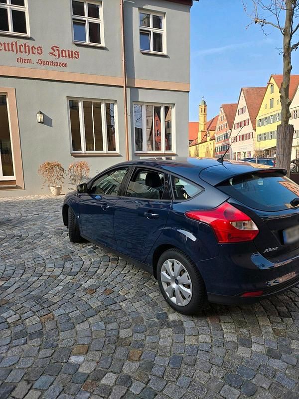 Gebraucht Ford Focus 150 PS (110 kW) 2013 Blau Limousine