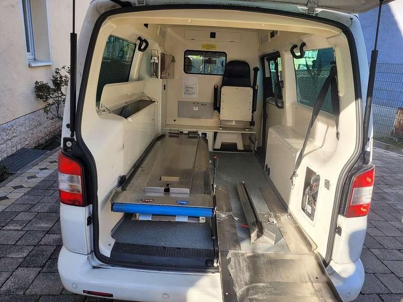 Gebraucht VW T5 140 PS (102 kW) 2011 Van