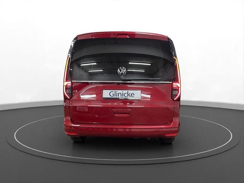 Gebraucht VW Caddy Style 114 PS (83 kW) 2021 Rot Van / Kleinbus