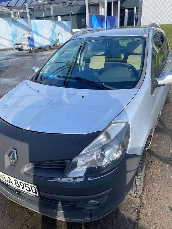 Gebraucht Renault Clio GrandTour Dynamique 101 PS (74 kW) 2008 Kombi