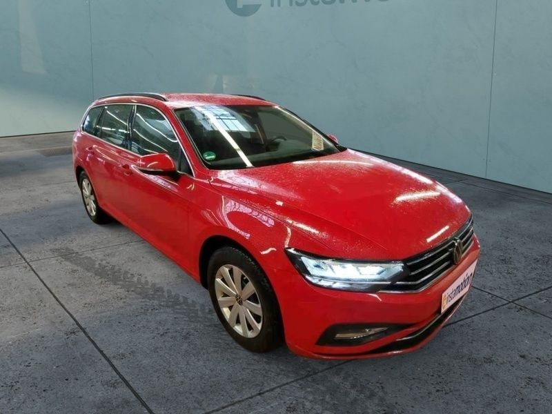 Rot Gebraucht 2022 VW Passat Business Kombi | 24.600 € (Guter Preis) - Bild 1/3