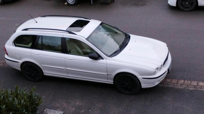 Weiß Gebraucht 2007 Jaguar X-type Kombi | 3.850 € - Bild 1/4