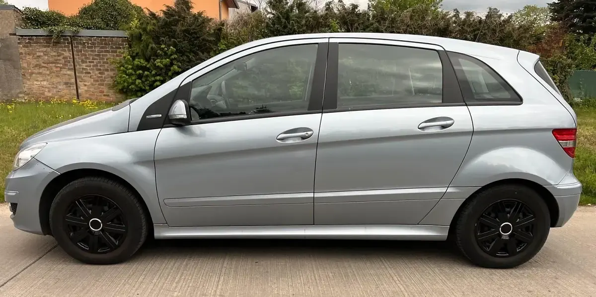 Gebraucht Mercedes B150 95 PS (69 kW) 2009 Andere farben Van / Kleinbus