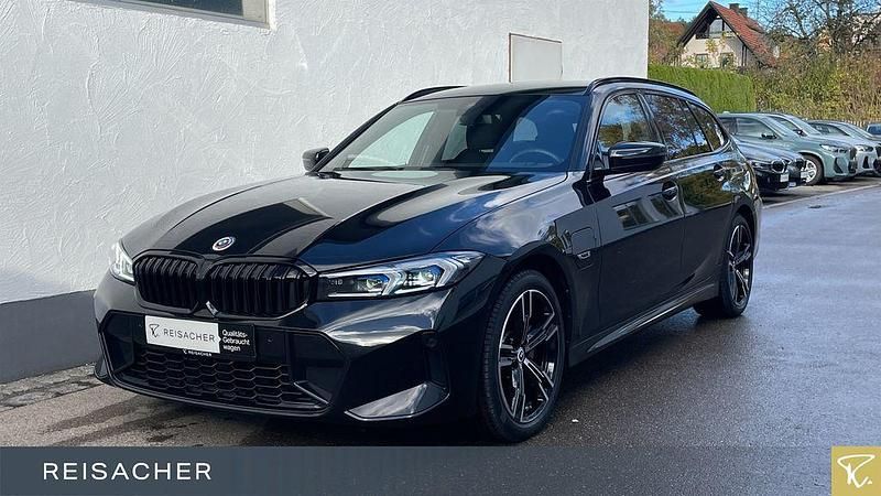 Schwarz Gebraucht 2023 BMW 330 M Sport Limousine | 39.849 € - Bild 1/4