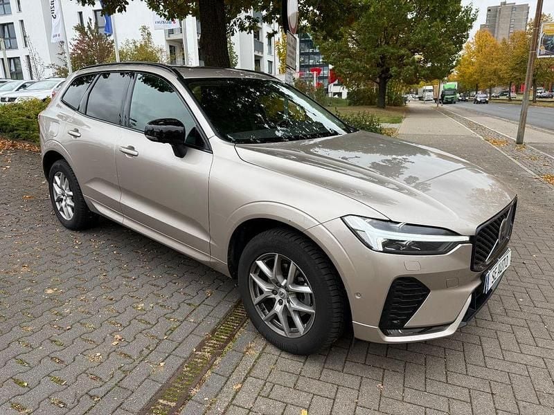 Gebraucht 2025 Volvo XC60 Plus SUV | 48.990 € (Fairer Preis) - Bild 1/4