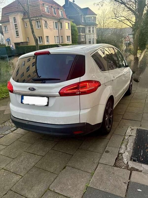 Gebraucht Ford S-MAX Titanium 163 PS (119 kW) 2012 Weiß Van / Kleinbus