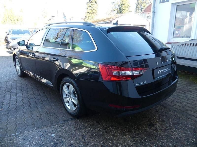Gebraucht Skoda Superb Ambition 200 PS (147 kW) 2020 Schwarz Kombi