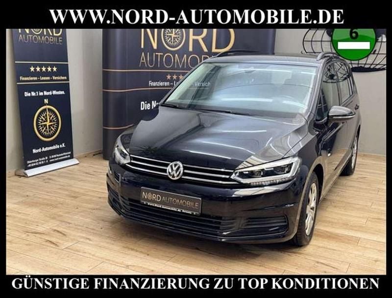 Gebraucht VW Touran Comfortline 110 PS (80 kW) 2020 Schwarz Van / Kleinbus