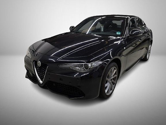 Nero vulcano Gebraucht 2022 Alfa Romeo Giulia Ti Limousine | 27.499 € - Bild 1/3