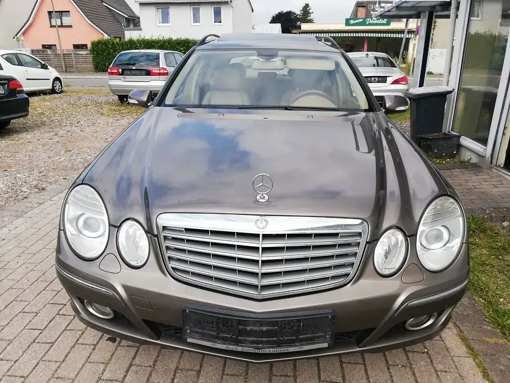 Gebraucht Mercedes E280 190 PS (139 kW) 2006 Grau Kombi