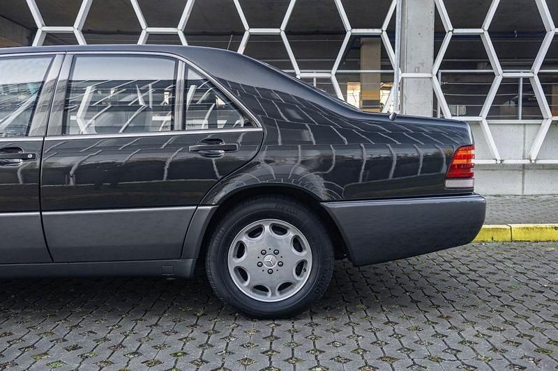 Gebraucht Mercedes S500 320 PS (235 kW) 1992 Schwarz Limousine