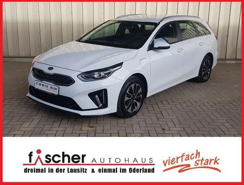 Cararraweiss Gebraucht 2021 Kia Ceed Sportswagon Vision Kombi | 17.800 € (Fairer Preis) - Bild 1/4