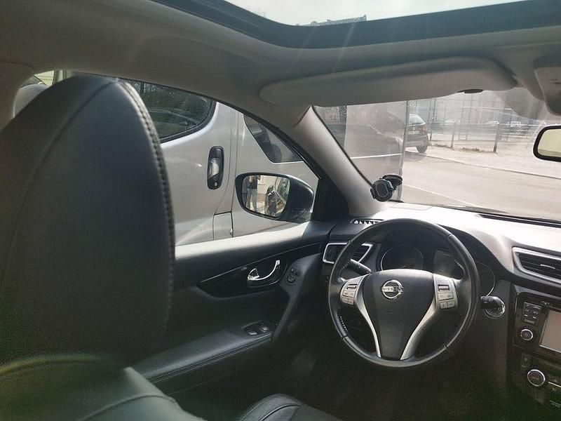 Gebraucht Nissan Qashqai Tekna 116 PS (85 kW) 2017 Schwarz SUV