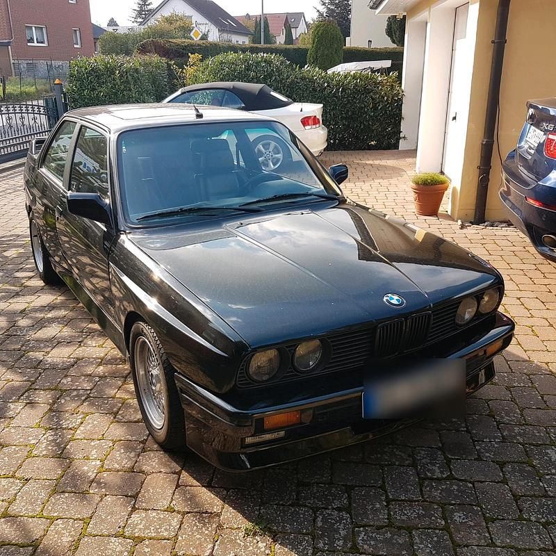 Gebraucht BMW M3 200 PS (147 kW) 1987 Schwarz Coupé