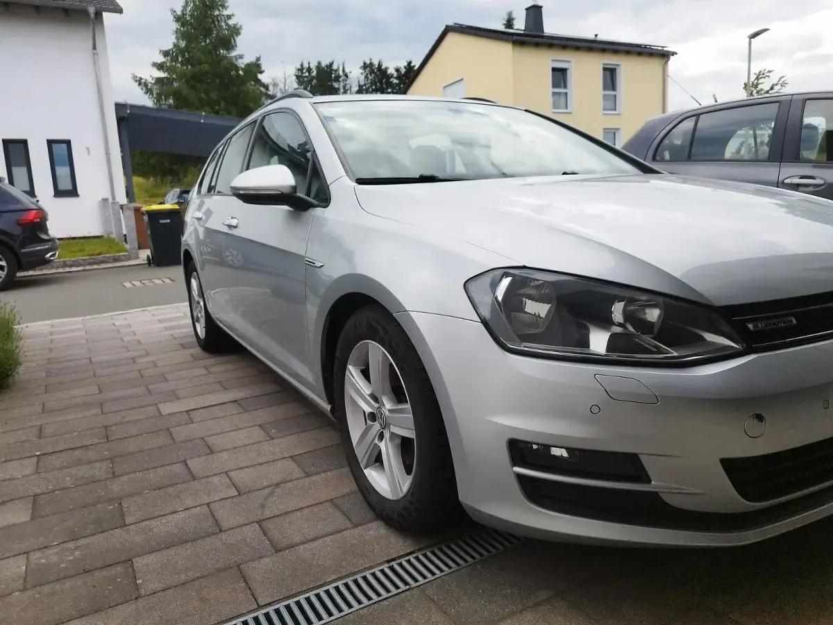 Gebraucht VW Golf VII Comfortline 110 PS (80 kW) 2015 Silber Kombi