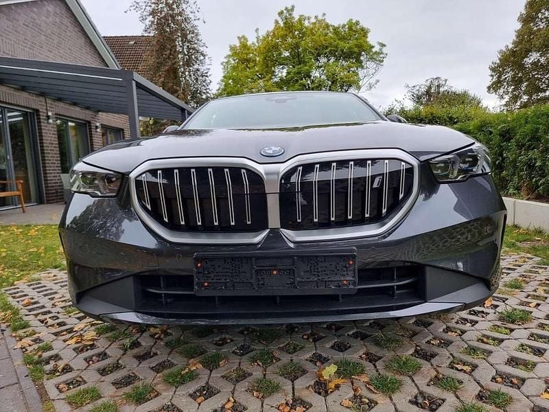 Gebraucht BMW i5 250 kW (340 PS) 2024 Sophistograu brillianteffekt Limousine