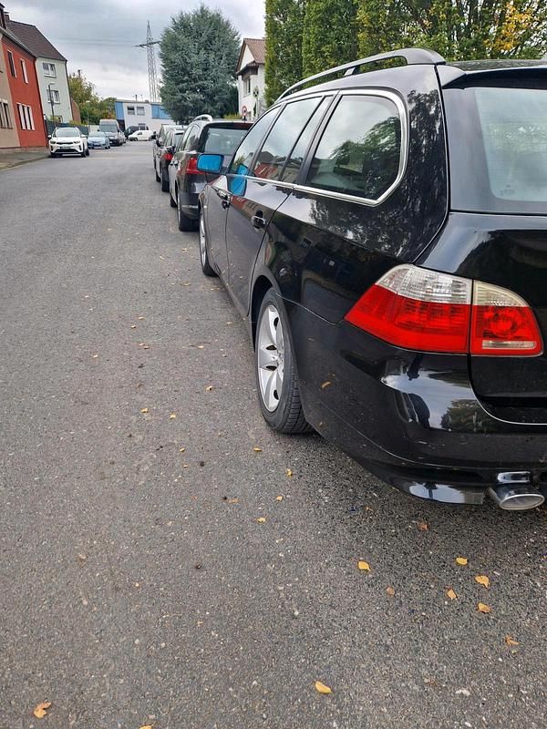 Gebraucht BMW 520 163 PS (119 kW) 2006 Schwarz Kombi