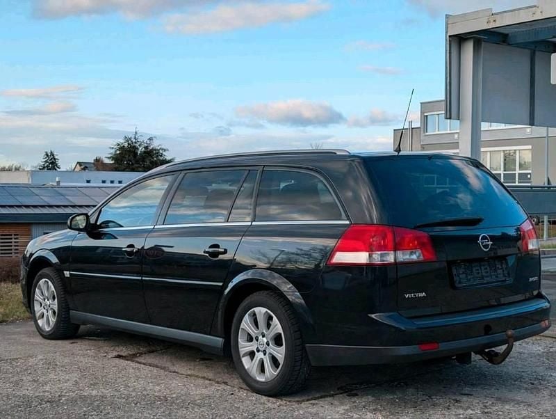 Gebraucht Opel Vectra 150 PS (110 kW) 2008 Schwarz Kombi