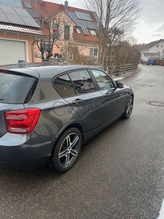 Gebraucht BMW 116 136 PS (100 kW) 2013 Grau Kleinwagen