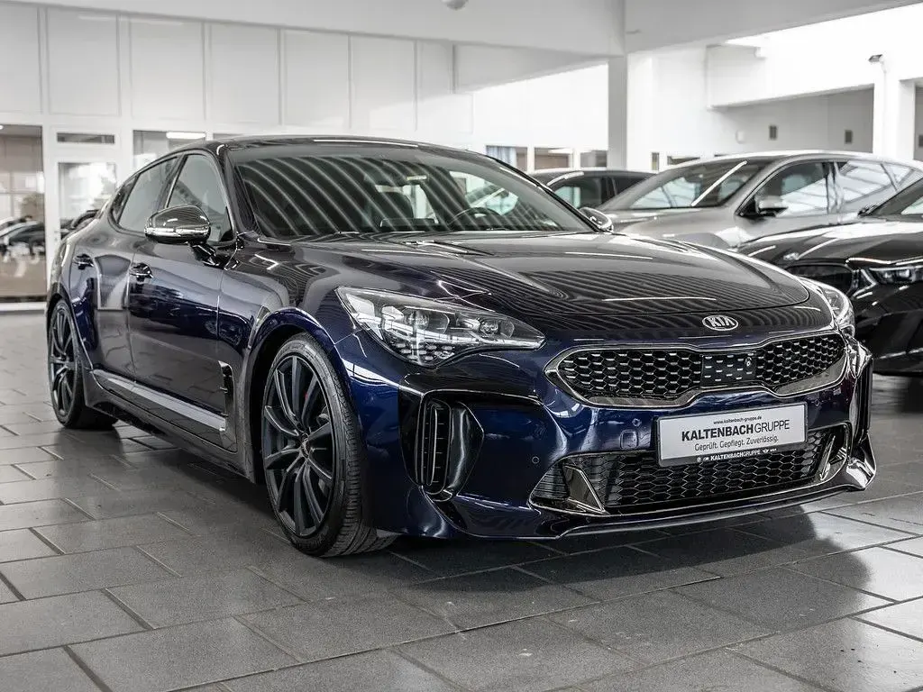Gebraucht Kia Stinger GT 370 PS (272 kW) 2019 Violett Kleinwagen