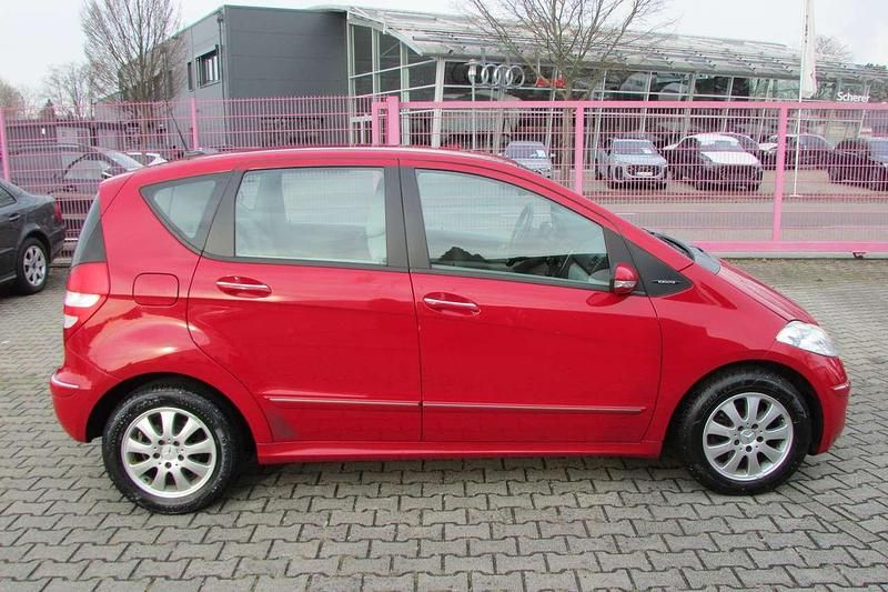 Gebraucht Mercedes A150 Elegance 95 PS (69 kW) 2007 Jupiterrot  unilack Kleinwagen
