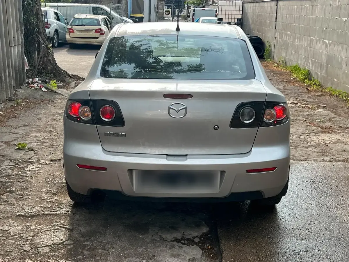 Gebraucht Mazda 3 105 PS (77 kW) 2008 Silber Limousine