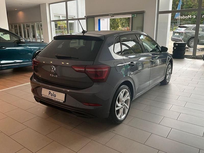 Gebraucht VW Polo Style 95 PS (69 kW) 2024 Grau Kleinwagen