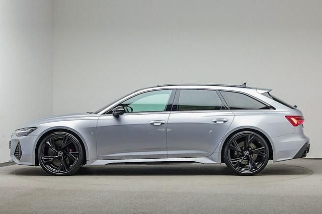 Gebraucht Audi RS6 Ambiente 600 PS (441 kW) 2022 Florettsilber metallic Kombi