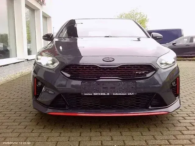 Gebraucht Kia Ceed GT GT-Line 140 PS (102 kW) 2020 Grau Limousine