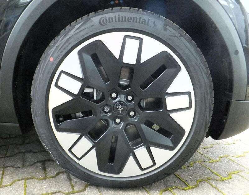 Gebraucht Ford Explorer Premium 210 kW (286 PS) 2024 Obsidianschwarz metallic SUV