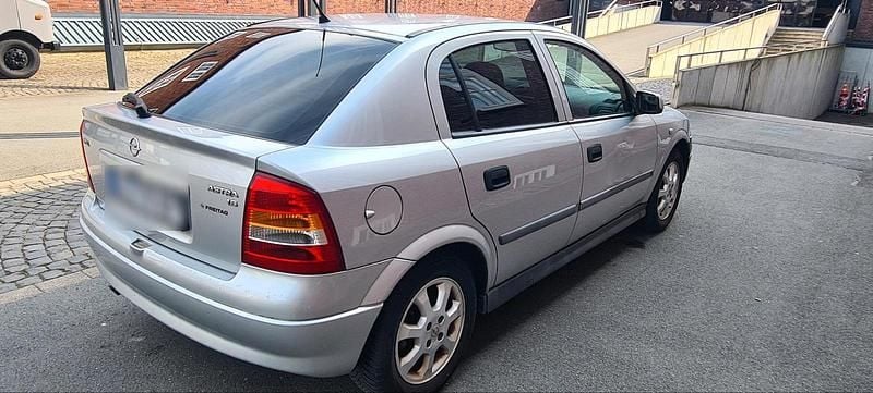 Gebraucht Opel Astra 85 PS (62 kW) 2001 Limousine