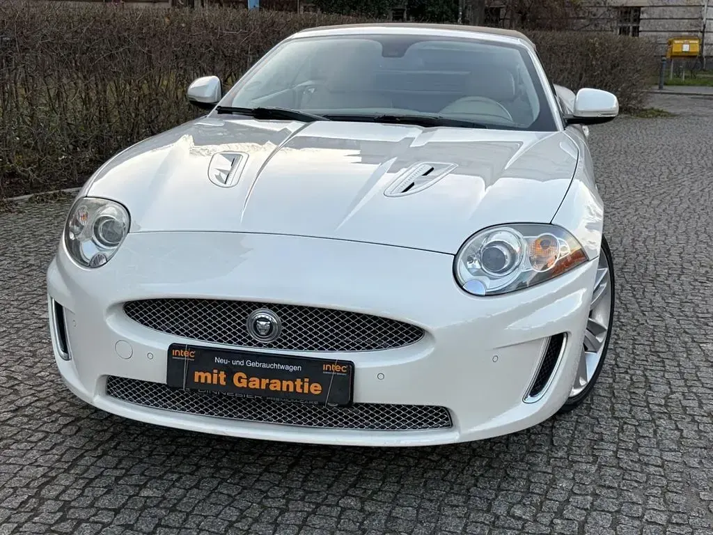 Gebraucht Jaguar XKR 510 PS (375 kW) 2011 Weiß Cabrio