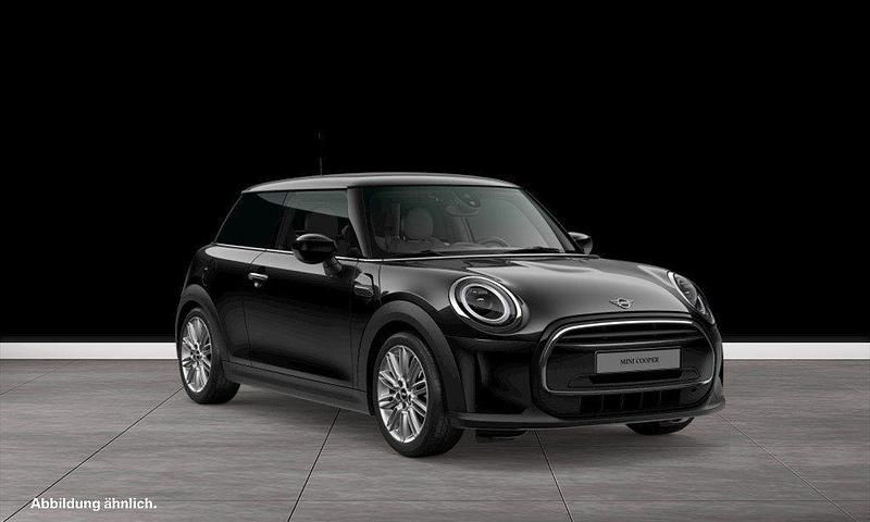 Gebraucht Mini Cooper Hatch 136 PS (100 kW) 2023 Midnight black Kleinwagen