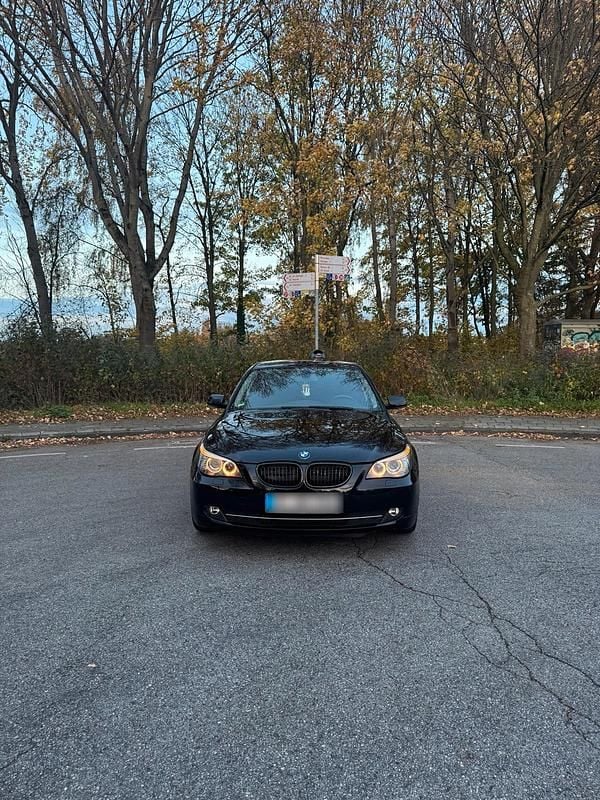 Gebraucht BMW 523 190 PS (139 kW) 2009 Schwarz Limousine