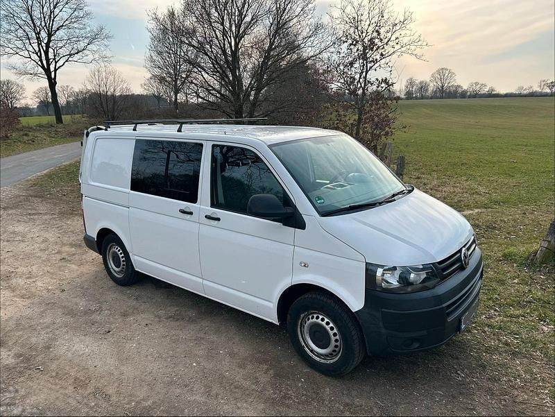 Second-hand VW T5 102 CP (75 kW) 2014 Alb Van