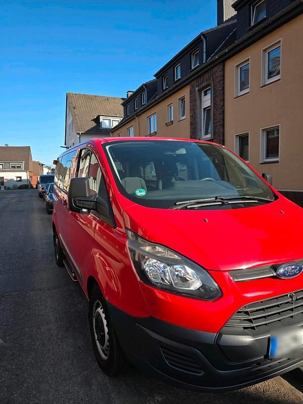 Second-hand Ford Transit 101 CP (74 kW) 2014 Roșu Monovolum