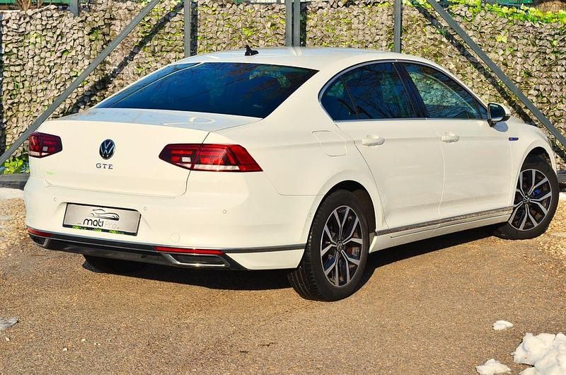 Gebraucht VW Passat GTE 156 PS (114 kW) 2021 Weiß Limousine