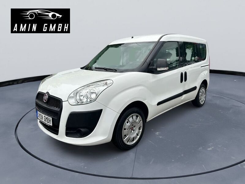 Weiss Gebraucht 2010 Fiat Doblò Active Van / Kleinbus | 4.999 € (Fairer Preis) - Bild 1/4